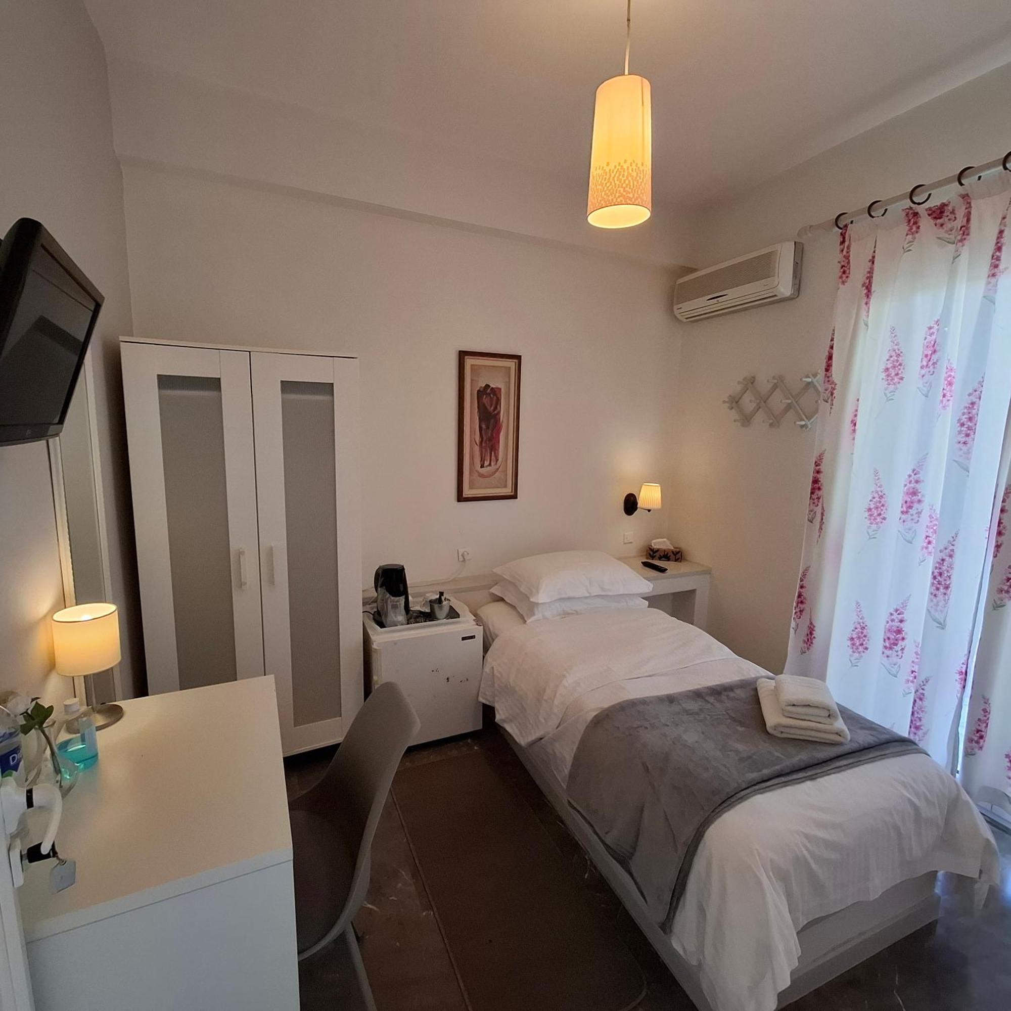 Zoe Pension Hermione Buitenkant foto